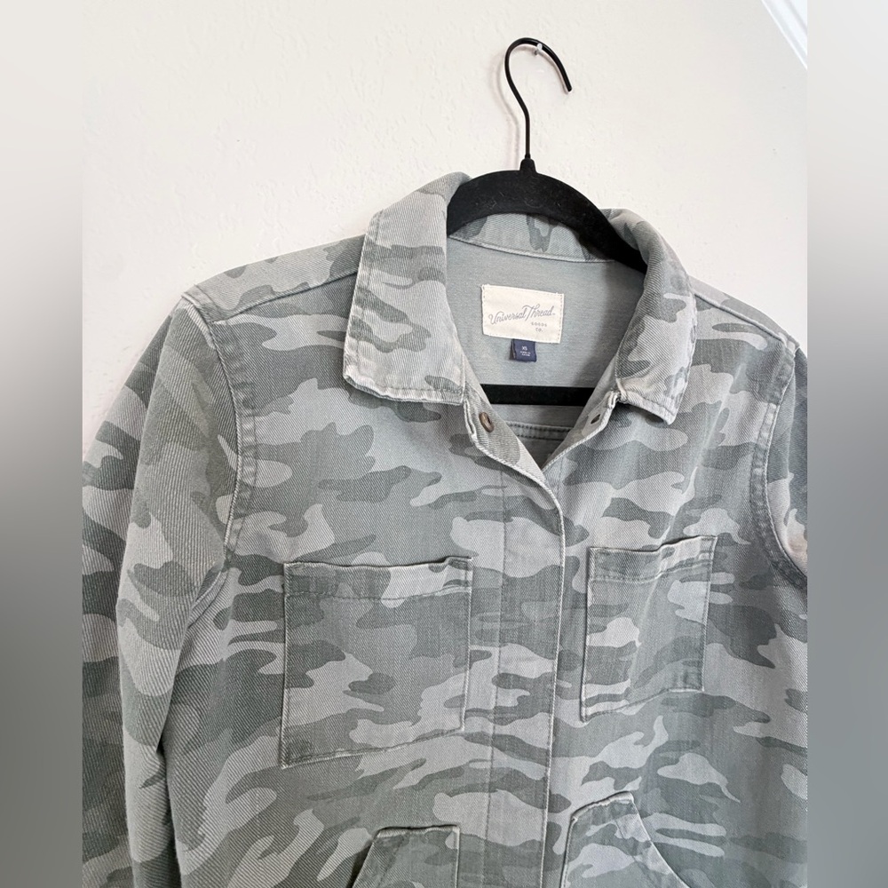 Universal Thread Camo Jacket - image 4